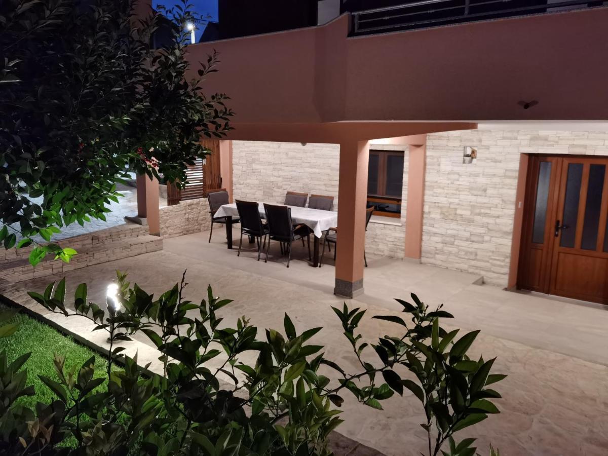 Apartman Bura Apartment Поседарье Екстериор снимка