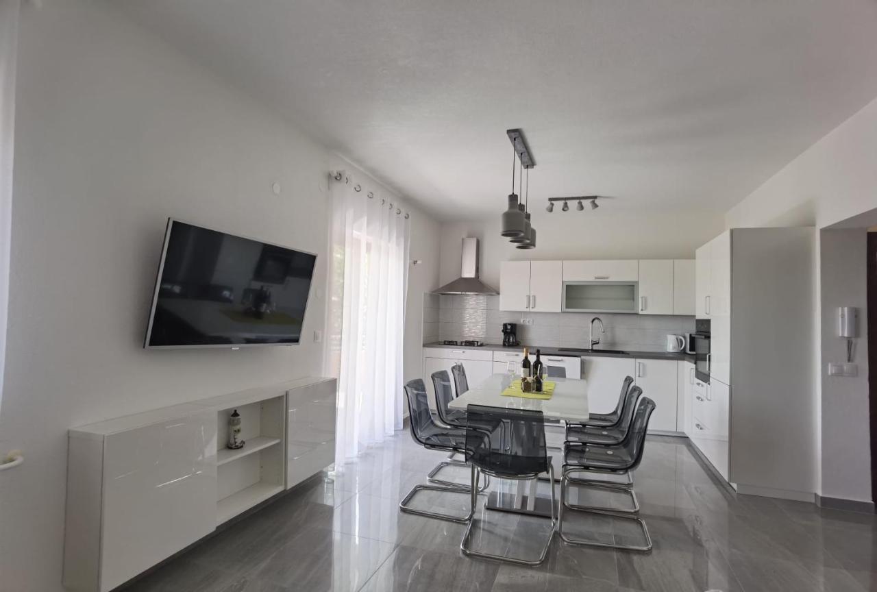 Apartman Bura Apartment Поседарье Екстериор снимка
